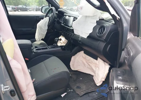 2021 Toyota Tacoma Trd Sport z USA, uszkodzony, nr VIN 3TMCZ5AN2MM393285